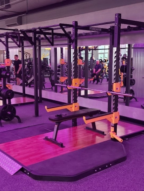 FOREMAN fitness equipment at the FITCLUB
