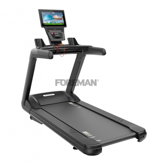 PRECOR TRM 681 — беговая дорожка с консолью P84
